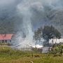 Saling Klaim Menang Pilkada,  Puluhan Rumah Dibakar di Puncak Jaya