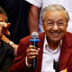 Najib Tumbang, Pelantikan Mahathir Muhammad Ditunda