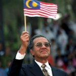 Mahathir Mohamad Resmi Dilantik sebagai PM Malaysia