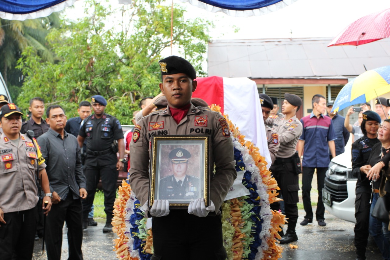 Kombes Pol Drs Heb Dehen Putra  Asli Dayak  Meninggal 