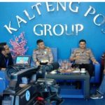 Kabidhumas Polda Kalteng Ikuti Talk Show di Kalteng Pos TV