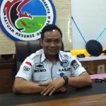 Kasat Narkoba Polresta Surabaya Terima Pin Emas dari Kapolri