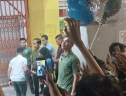 Presiden Jokowi menyapa warga di Kawasan Malioboro Yogyakarta