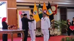 Gubernur Jawa Tengah Nana Sudjana melantik tiga Pj Bupati.