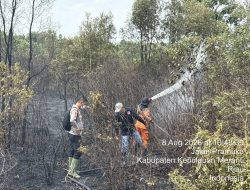 Kebakaran Lahan Gambut Seluas 1 Hektare di Depan Stadion Mahmud Jalal, Polisi Selidiki Sumber Api