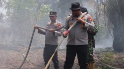 Lahan Gambut Meluas di Kualu Nenas, Kapolres Kampar Turun Langsung Pimpin Penanganan