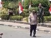 Momen Kapolda Aceh Berjalan Sendiri Temui Massa Saat Proses Damai di Aceh menuai Beragaram Komentar Warganet