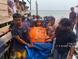 Tim SAR Gabungan Temukan Korban Tabrakan Dua Speedboat di Perairan Sialang Pasung