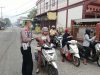 Polisi Bersama Masyarakat, Satlantas Polres Meranti Bagikan Masker Ke Pengguna Jalan